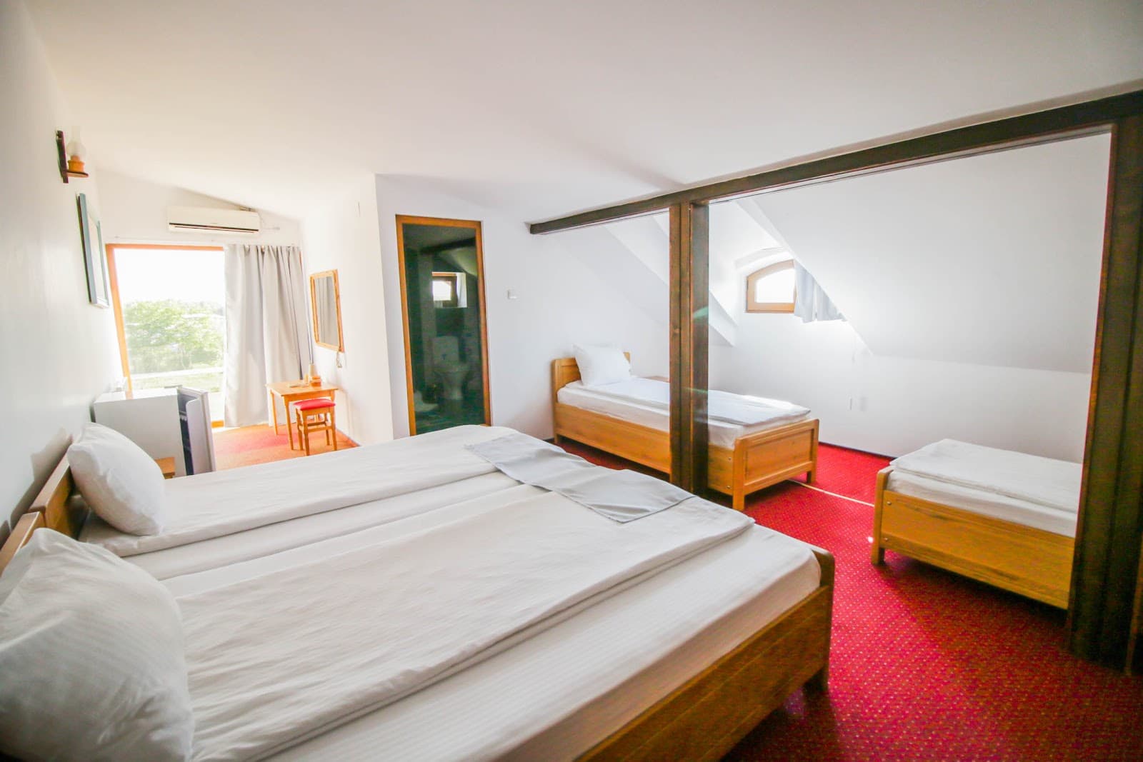 Pensiune ZEN Eco Villa - Loc de tihna în Delta Dunării, locul unde Dunărea se întâlnește cu Marea Neagră. - imagine 2